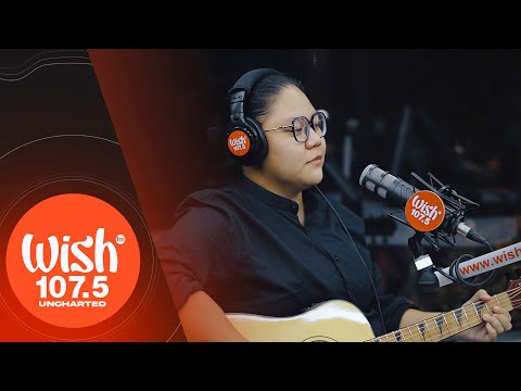 Eliza Maturan performs "Wag Muna" LIVE on Wish 107.5 Bus