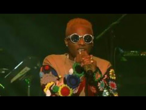 Wizkid Shades Davido Publicly On Stage At Royal Albert Hall, London "We Don't Any Want Funny Voice"