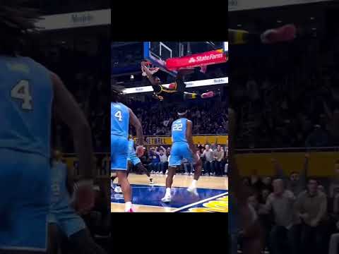 Rising Up for the Slam! ⚡️#DunkShow #Posterized #HighFlyer #BasketballHighlights #AboveTheRim