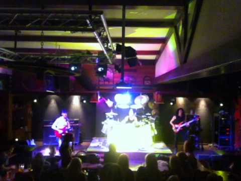 TERRANA BAND - Led Boots - Live at Black Horse