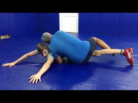 Растяжка в партере.(приемы вольной борьбы)