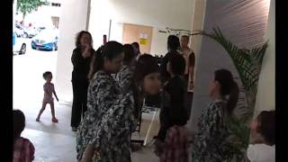 Download lagu 46 - abang roni -jun-nurul_mpeg2video.mpg mp3