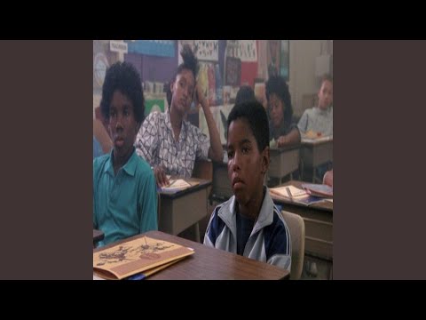 Pay attention (feat. Yrn Xhris)