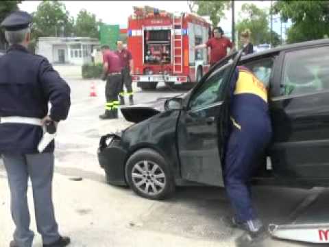 ONDA TG 5.06.2013 - INCIDENTE A SULMONA IN VIALE DELLA REPUBBLICA