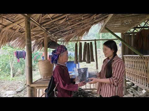 82letá žena dává zvláštní dar Ly Sung Thu, matce s neplodností.