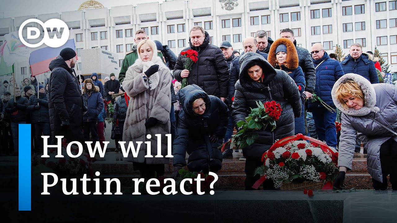 Ukraine war: Russian military under fire for high death toll at Makiivka | DW News