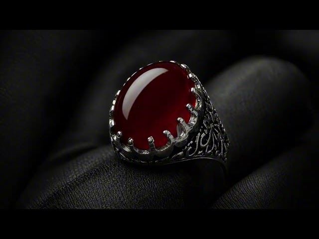 Monochrome Yemeni Aqeeq ring premium product video