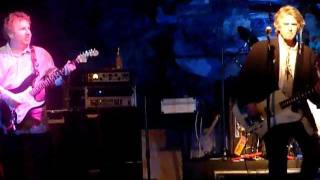 Standing in the Rain - Carnglaze Caverns 7.10.11 - Martin Turner&#39;s Wishbone Ash