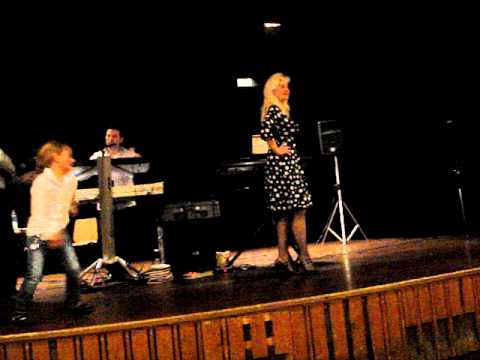 LEPA  LANA(CUDNA  JADA  OD  MOSTARA  GRADA)