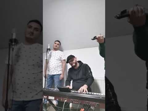 Darius Parna -  Esti singur si supărat