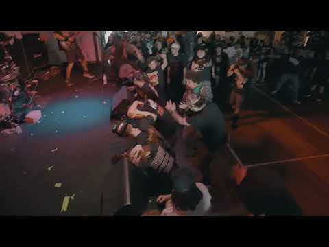 (197 Media) Two Piece - Live at CS Jam 4