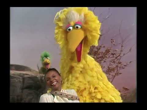 The Muppet Show - 318: Leslie Uggams - “Love Will Keep Us Together” (1979)