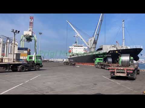 time lapse Loading of iron plate rolls in taiwan port
