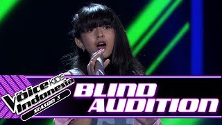 Download lagu Keva - When We Were Young | Blind Auditions | The Voice Kids Indonesia Season 3 GTV 2018 mp3