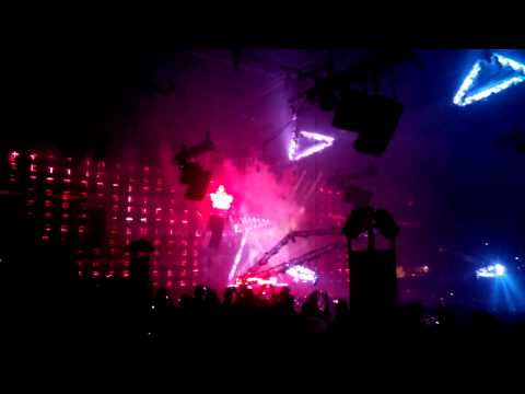 Hard Bass 2015 @ Team Red Intro