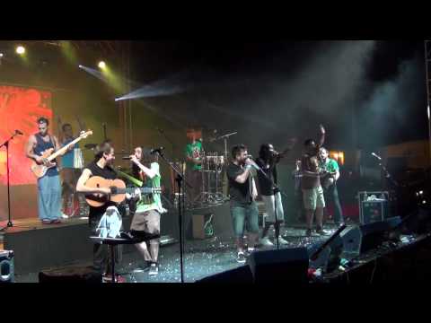 La Pegatina i La Raíz junts a Pego 23/06/2012