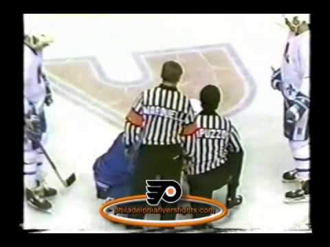Nov 28, 1987 Scott Mellanby vs Jeff Jackson Philadelphia Flyers vs Quebec Nordiques