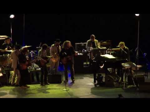 Bob Dylan - The Weight (The Band Cover) w/ Jim James, Jeff Tweedy, Ryan Bingham