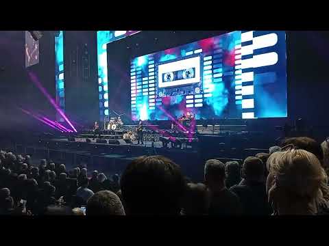 Olympic - Nikdo nejsme akorát (live)