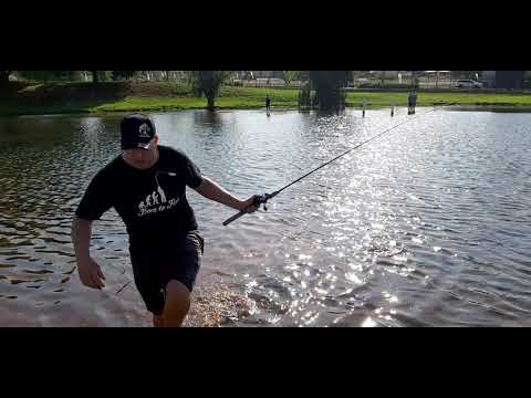 Fishing at Midstream Estates in South Africa (Big Bass)