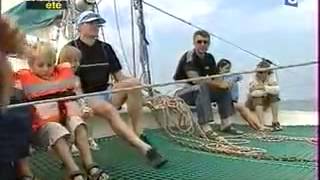 preview picture of video 'Ile ou Aile catamaran'