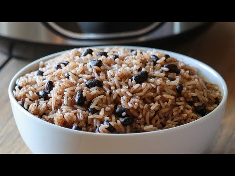 Rice and Beans with Coconut Milk in Rice Cooker