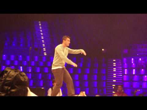 Funkin' Stylez World Finals 2012 - Berlin - Popping Battle - Salah Vs Boo