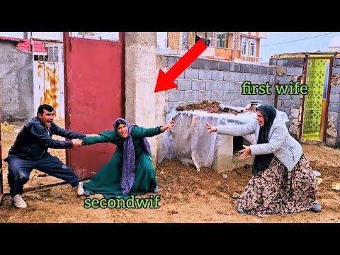 معجزهمعجره، Heshmat's SACRIFICE (Works as Laborer to Pay Plumber)