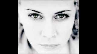 Anouk - Urban Solitude (with lyrics)