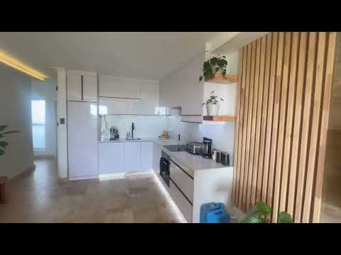 Newly renovated exquisite modern beachfront ground floor apartment in secure complex - Ivan Swart