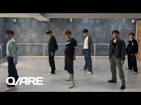 Q_ARE 'PALA' Dance Practice