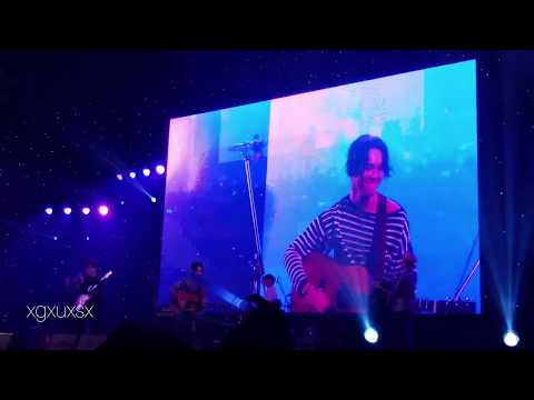 171111 South Club music fanmeet in Bangkok - yellow - coldplay (Donghyun cover ) #southclubinbkk