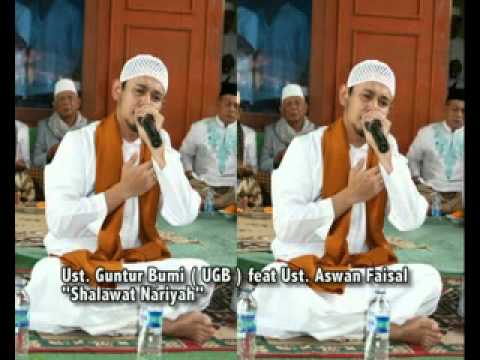 Ustadz Guntur Bumi ( UGB ) feat Ust. Aswan -  Yaa Badratim.mp4
