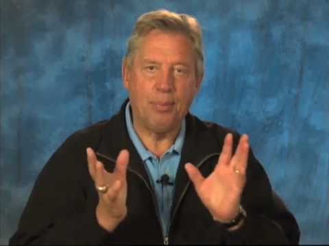 PRAYER: A Minute With John Maxwell, Free Coaching Video