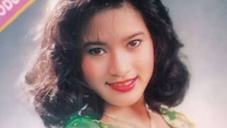 Download lagu IKKE NURJANAH - Bunga Dahlia (Alwi Hasan) (Golden Hand / Blackboard) (1993) ORIGINAL HQ mp3