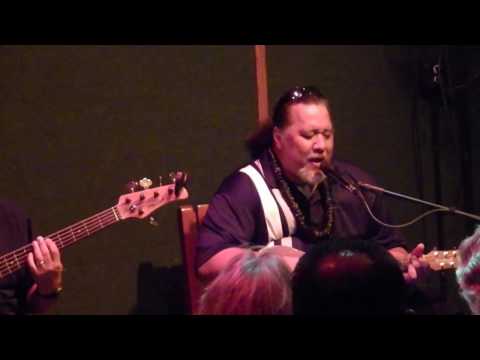 Willie K at Mulligans 2014