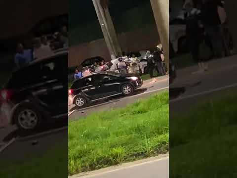 BR 101: caminhão fura sinal e provoca morte em Linhares..