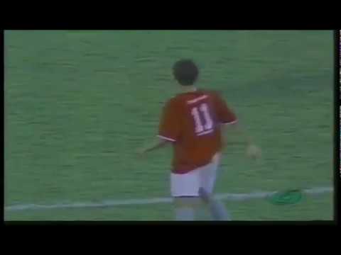 Nilmar Honorato (Internacional) - 04/04/2004 - Grêmio 1x2 Internacional - 1 gol