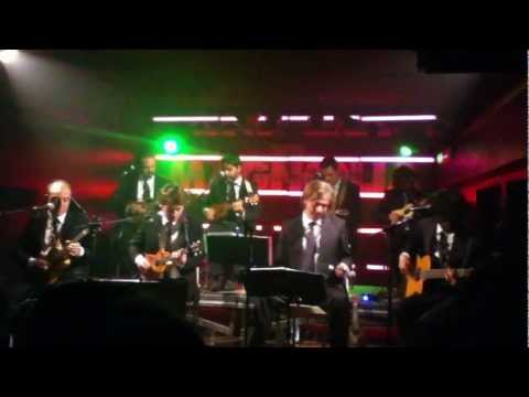 Sinfonico Honolulu: Ukulele Orchestra - Seven Nation Army