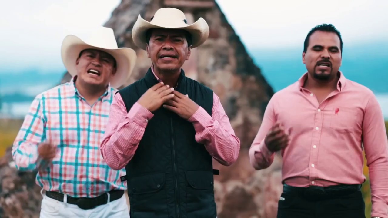 EL CAMPESINO Y EL NARCO (Video Oficial) - Banda Zirahuen El Orgullo de Michoacan Ft Efraín Toledo