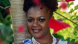 DONELLA - CHRISTMAS TIME AGAIN