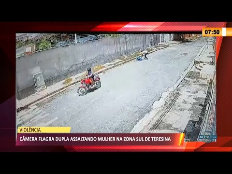 Câmera flagra dupla assaltando mulher na zona sul de Teresina 23 03 2021