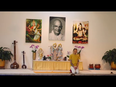 Online Yogastunde mit Mahindra - Live Yogastunde 09:15 Uhr 22.05.2020