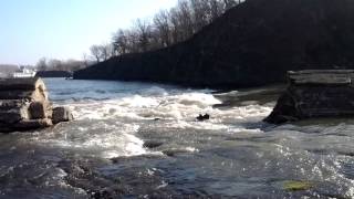 preview picture of video 'Cohoes Wave'