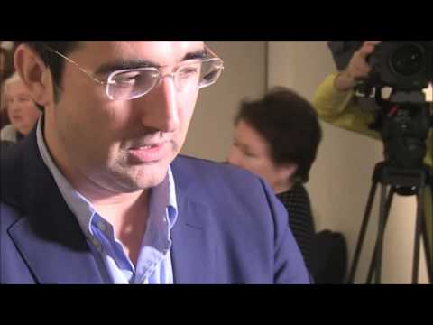 2016-09-29 Who will win ?