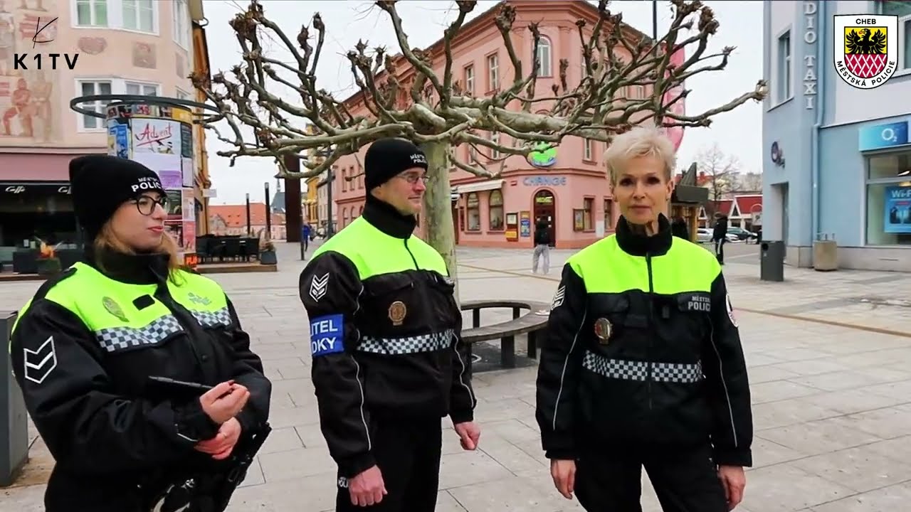Odhalujeme práci Městské policie - dnes pěší hlídka 👩‍✈️👨‍✈️🚶‍♂️