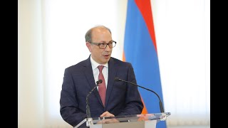 ԱԳ նախարարի պաշտոնակատար Արա Այվազյանի հանդիպումը ԱԳՆ անձնակազմի հետ