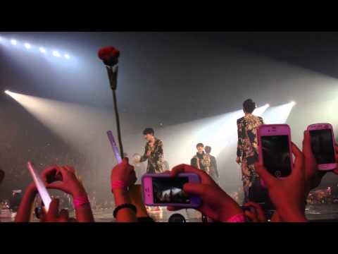 [FANCAM] 140913 - DANCE BATTLE - EXO TLP IN BANGKOK
