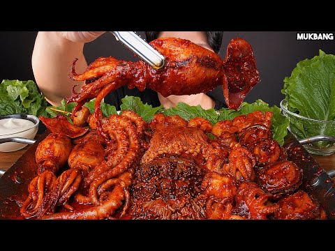 würzige Meeresfrüchte und Pilze SPICY SEAFOOD BOIL 🐙🦑 MUSHROOM EATING ASMR MUKBANG