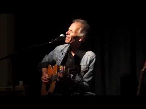 Brooks Williams - Grinning In Your Face (Son House cover)